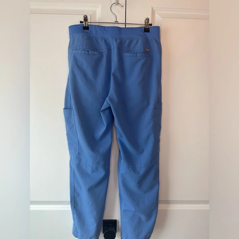 Figs Men’s Axim Cargo Scrub Pants Ceil Blue (Size M/S)